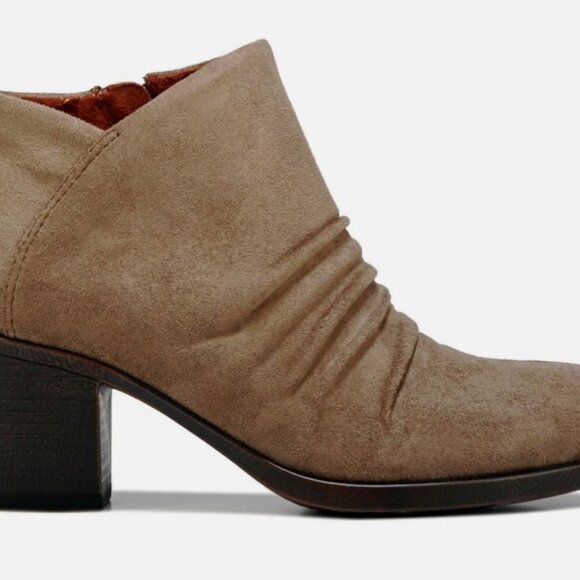 NEW BORN B.O.C TAUPE ANKLE BOOTS WOMEN  Z37017 BOOTIES STACKED HEEL ZIP SIDE - Picture 2 of 6